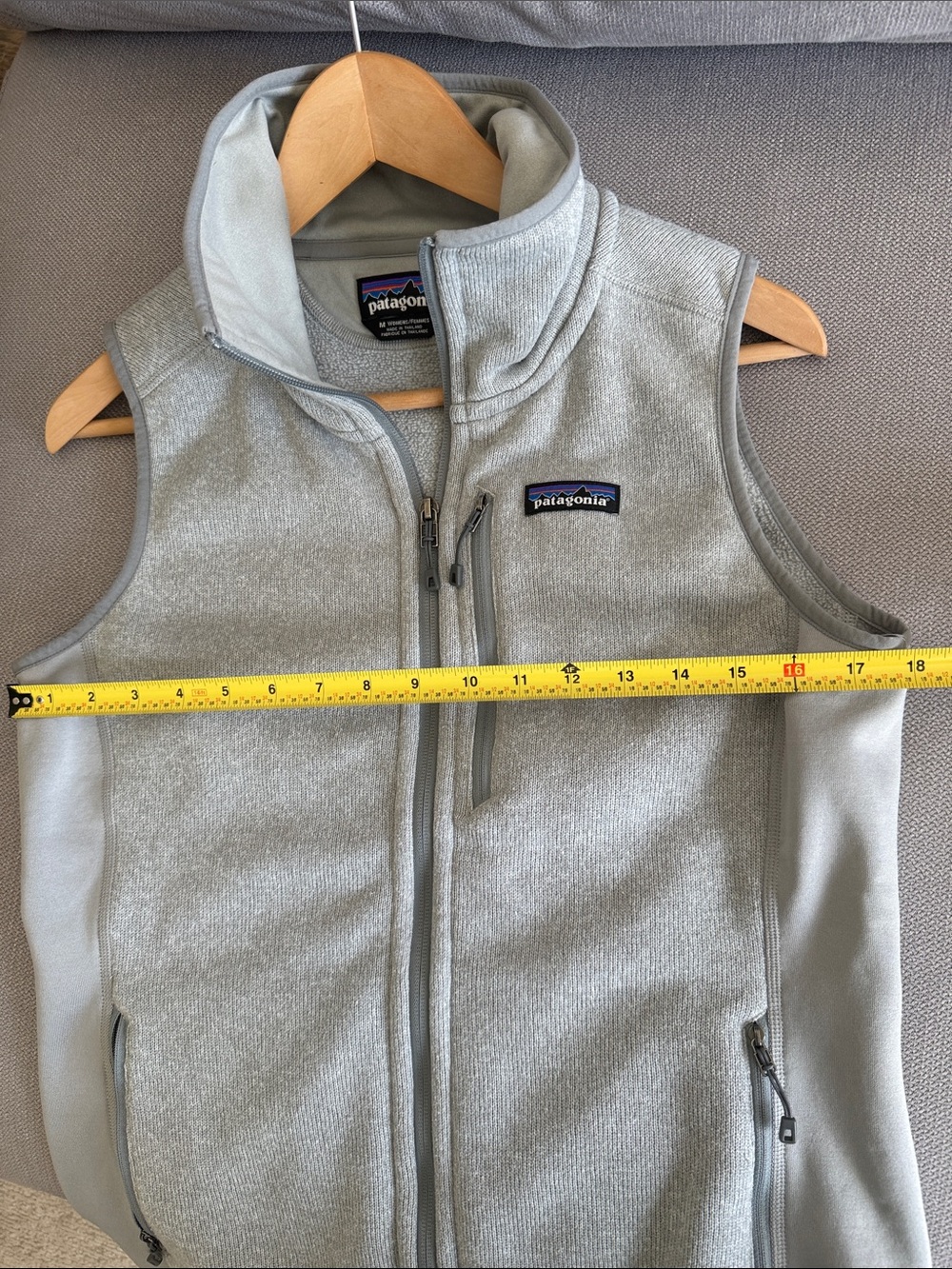 Patagonia Women's Better Sweater Fleece Vest Size M - Picture 5 of 9